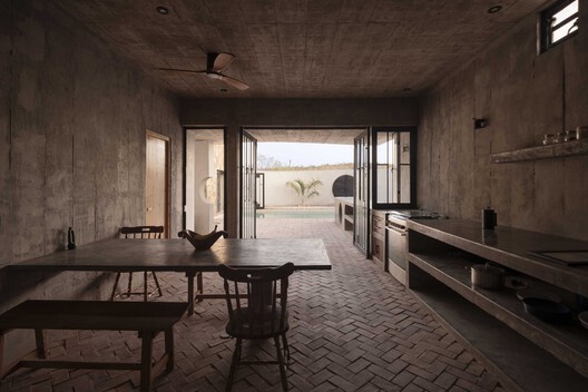 Casa La Paz / Ludwig Godefroy Architecture - Fotografía interior, Concreto, Sillas