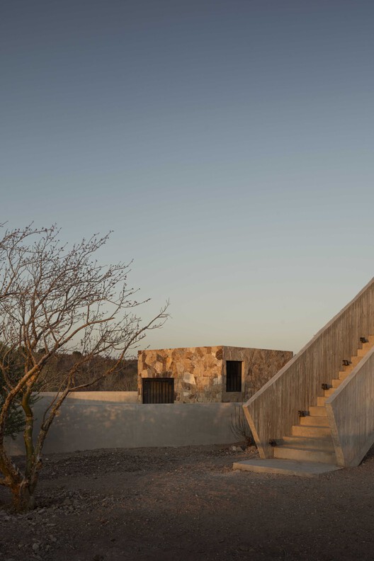 Casa La Paz / Ludwig Godefroy Architecture - Imagen 13 de 21