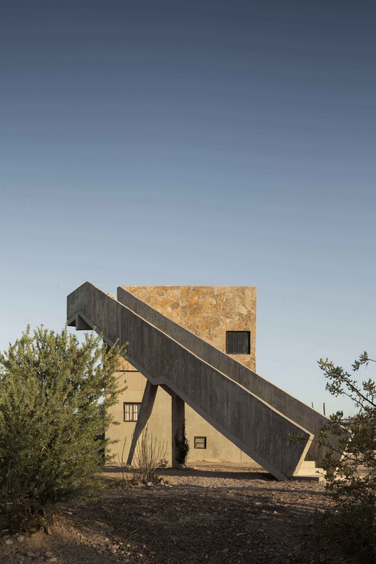 Casa La Paz / Ludwig Godefroy Architecture - Imagen 11 de 21