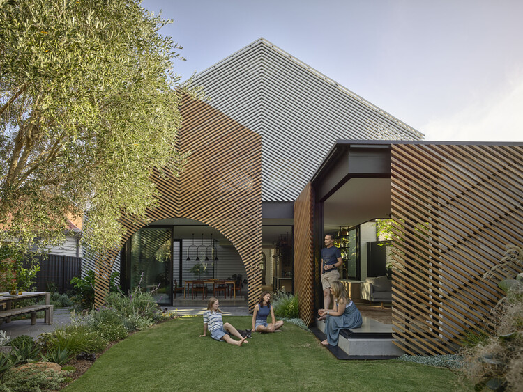 Clarke House / Austin Maynard Architects - Exterior Photography, Garden, Courtyard