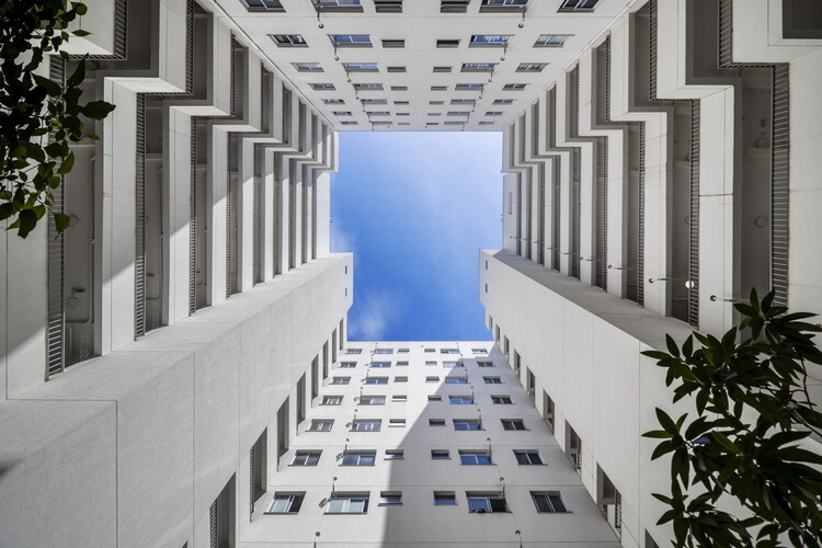 PPP Habitacional Usina de Asfalto / Biselli Katchborian Arquitetos - Fotografia de Interiores, Escada, Vidro, Concreto
