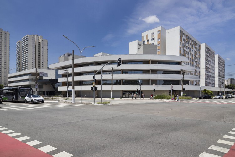 PPP Habitacional Usina de Asfalto / Biselli Katchborian Arquitetos - Fotografia de Exterior, Concreto