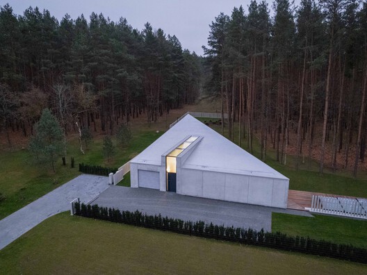Casa en Vilnius / Architectural Bureau G.Natkevicius & Partners - Fotografía exterior, Concreto