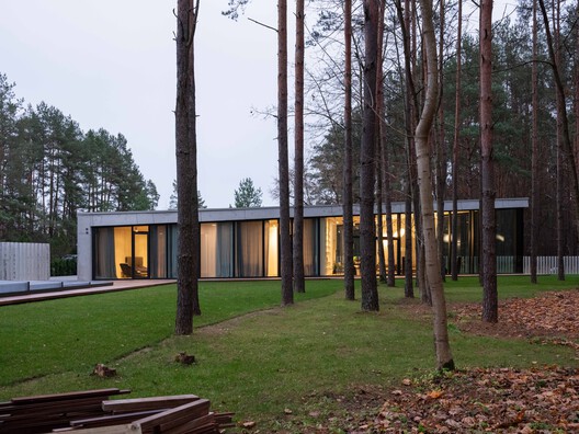 Casa en Vilnius / Architectural Bureau G.Natkevicius & Partners - Fotografía exterior, Madera
