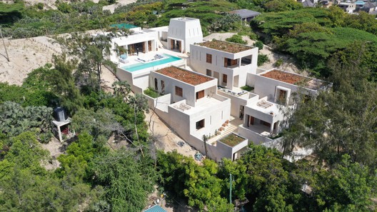House E / Studio 1:1 Design - Image 6 of 33