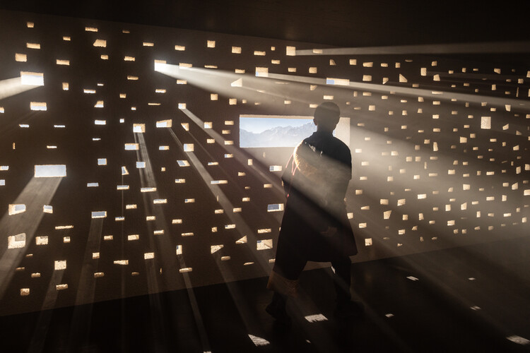Hotel Poodom Deqin Meri / BUZZ/ Büro Ziyu Zhuang - Fotografia de Interiores, Iluminação