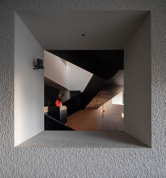 Hotel Poodom Deqin Meri / BUZZ/ Büro Ziyu Zhuang - Imagem 12 de 49
