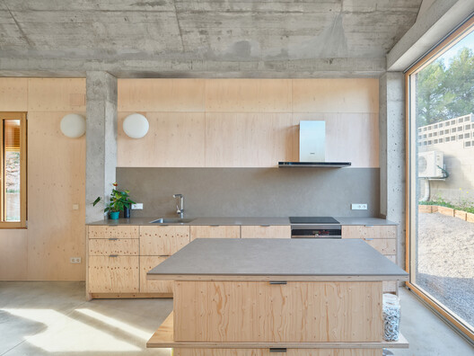 Casa CG / Alventosa Morell Arquitectes  - Fotografía interior, Cocina, Madera, Encimera, Tarjas