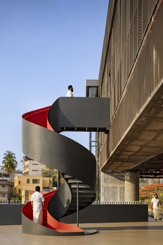 Espaço Hover – Ampliação da Sede da Sociedade KLE / Thirdspace Architecture Studio - Fotografia de Exterior