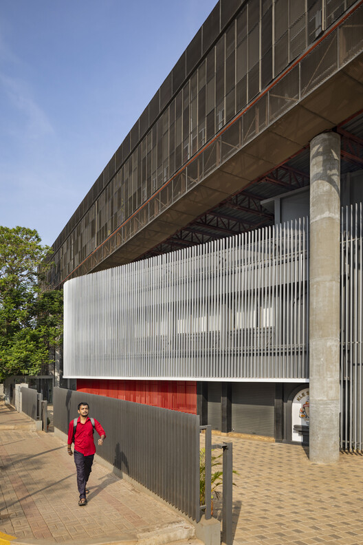  Espaço Hover – Ampliação da Sede da Sociedade KLE / Thirdspace Architecture Studio - Fotografia de Exterior