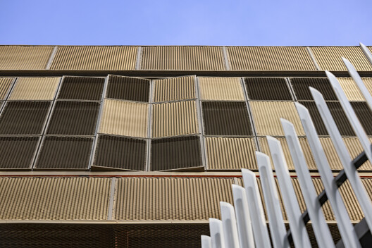  Espaço Hover – Ampliação da Sede da Sociedade KLE / Thirdspace Architecture Studio - Fotografia de Exterior
