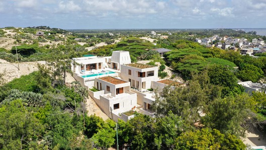 House E / Studio 1:1 Design - Image 5 of 33