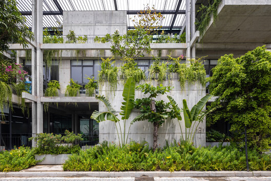 Oficinas de fábrica textil / Ho Khue Architects - Fotografía exterior
