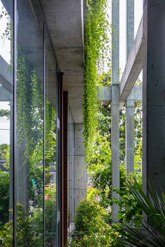 Oficinas de fábrica textil / Ho Khue Architects - Imagen 31 de 57