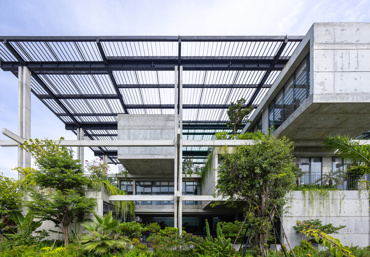 Oficinas de fábrica textil / Ho Khue Architects - Imagen 3 de 57