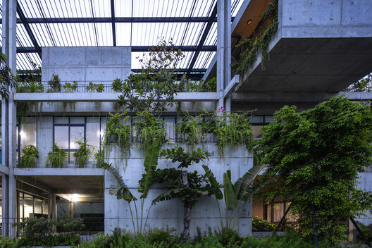 Oficinas de fábrica textil / Ho Khue Architects - Imagen 42 de 57
