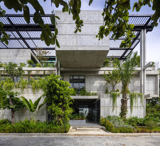 Oficinas de fábrica textil / Ho Khue Architects - Fotografía exterior
