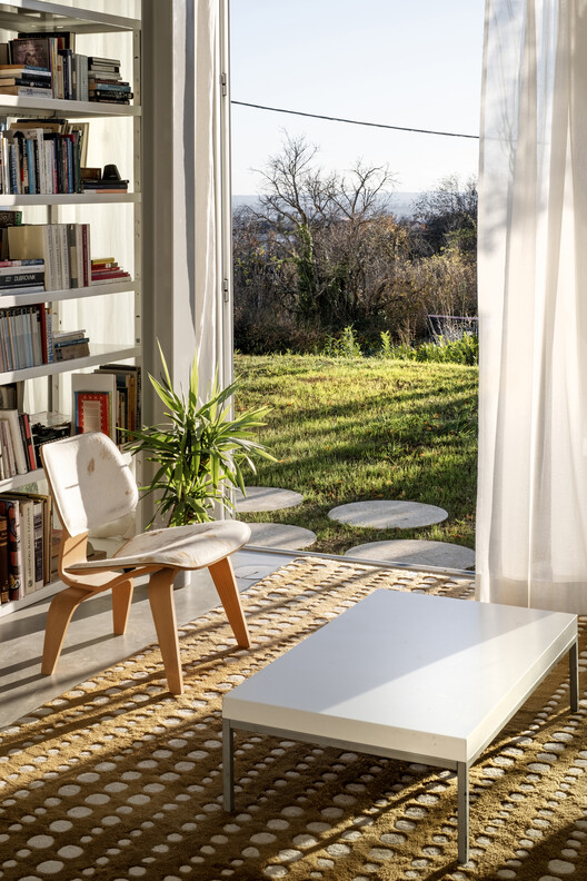 Double Villa Bukovac / njiric+ arhitekti - Interior Photography, Wood, Table, Chair