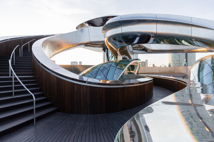 MAD Architects’ Fenix Museum of Migration Opens in Rotterdam’s City Harbor - Image 3 of 16