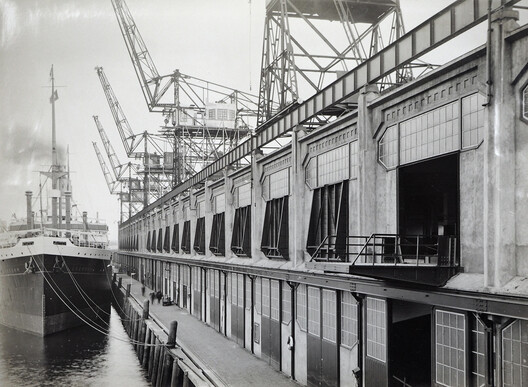 MAD Architects’ Fenix Museum of Migration Opens in Rotterdam’s City Harbor - Image 16 of 16