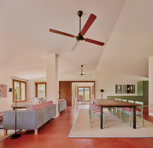 Cas Sestadors / MIEL Arquitectos - Fotografía interior, Madera, Iluminación, Sillas