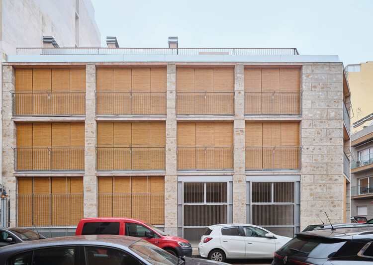 Unidades de vivienda social 2104 / HARQUITECTES - Fotografía exterior, Concreto