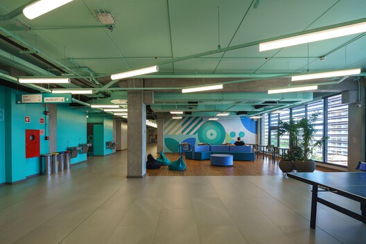 Colégio Bernoulli, Salvador / BCMF Arquitetos - Fotografia de Interiores, Cadeira