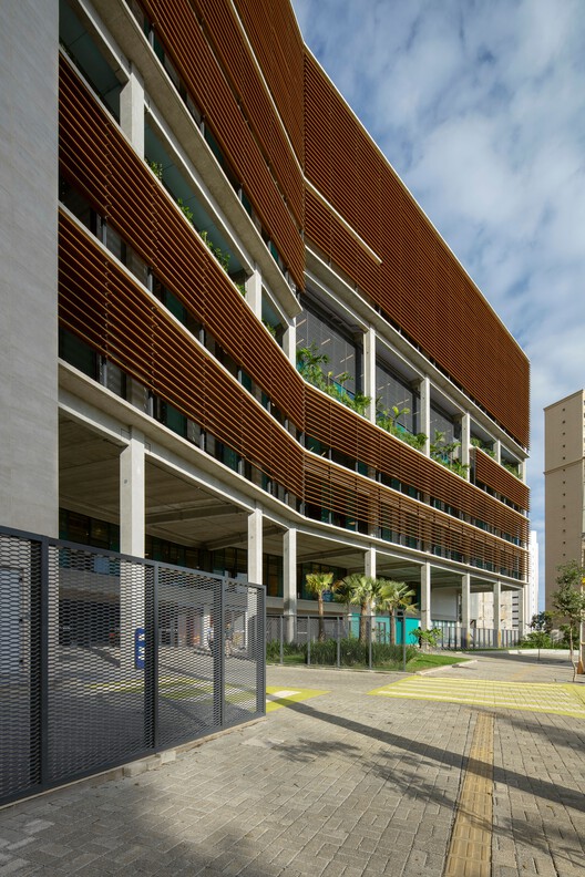 Colégio Bernoulli, Salvador / BCMF Arquitetos - Fotografia de Exterior