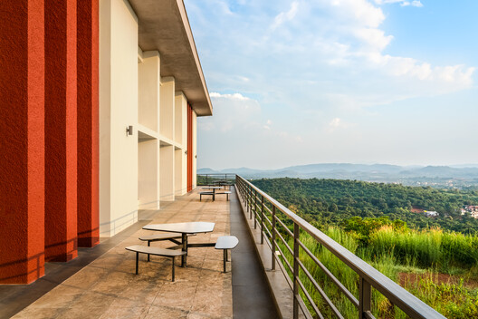 Goa Institute of Management / Somaya Sampat  - Exterior Photography