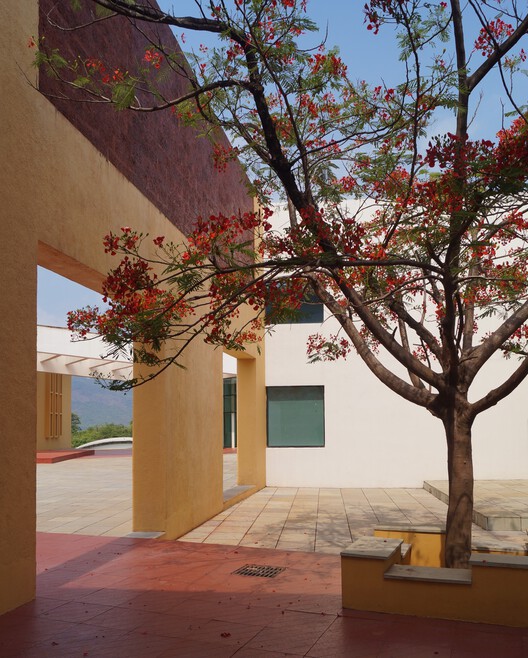 Goa Institute of Management / Somaya Sampat  - Exterior Photography