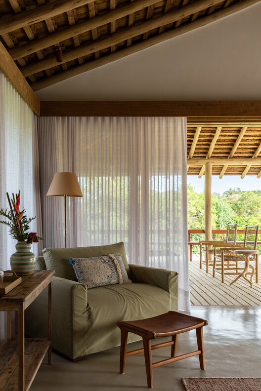 Casa MP / 73.Onze Arquitetura - Fotografia de Interiores, Sala de Estar, Madeira, Iluminação, Mesa, Cadeira