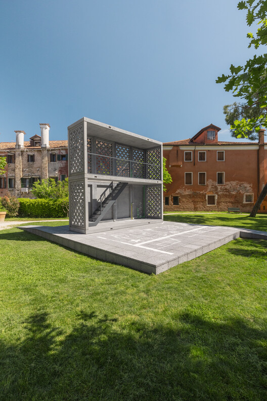 Entre la demanda de vivienda y los objetivos ambientales: Alejandro Aravena sobre soluciones incrementales y hormigón de cero emisiones netas - Imagen 13 de 34