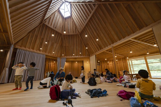 Cabaña del Sombrero / Tezuka Architects - Fotografía interior, Madera, Sillas