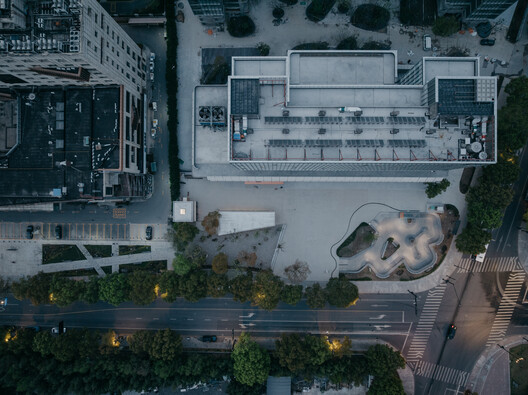 Cafeteria B131 / Jiangjie Office - Fotografia de Exterior, Urbano
