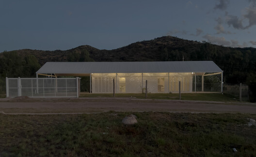 Casa Granero / Estudio BNAA + A.P.Amieva - Imagen 9 de 21