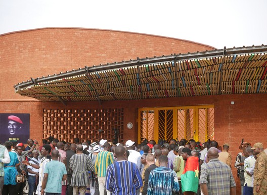 Mausoléu Thomas Sankara / Kere Architecture - Fotografia de Exterior