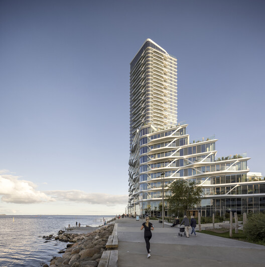 Navigating Boundaries: The Architectural Legacy of Lighthouses - Image 16 of 31