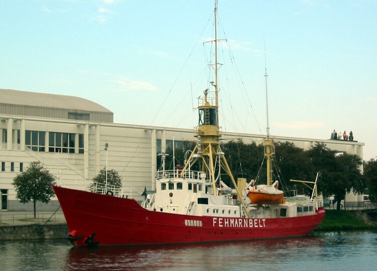 Navigating Boundaries: The Architectural Legacy of Lighthouses - Image 2 of 31