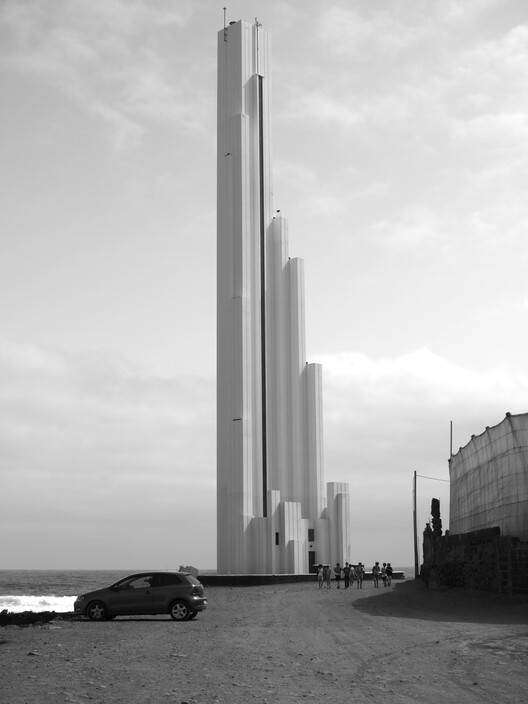Navigating Boundaries: The Architectural Legacy of Lighthouses - Image 12 of 31