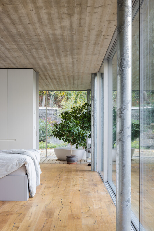 Banánka House / Pauliny Hovorka Architekti - Interior Photography, Bedroom, Wood, Chair
