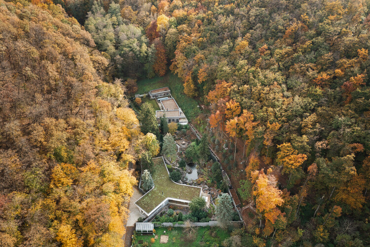 Banánka House / Pauliny Hovorka Architekti - Image 2 of 56