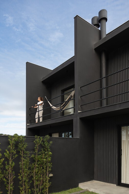 Casas Junco / Less Estúdio - Fotografia de Exterior, Balcão