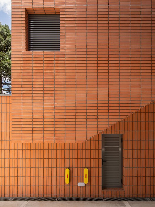 Edifício DOM 317 / Arquea Arquitetos - Fotografia de Exterior, Tijolo