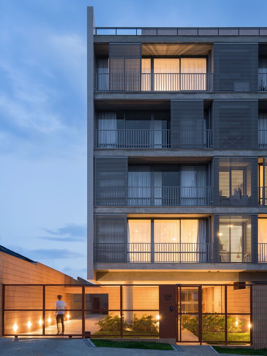 Edifício DOM 317 / Arquea Arquitetos - Fotografia de Exterior, Balcão