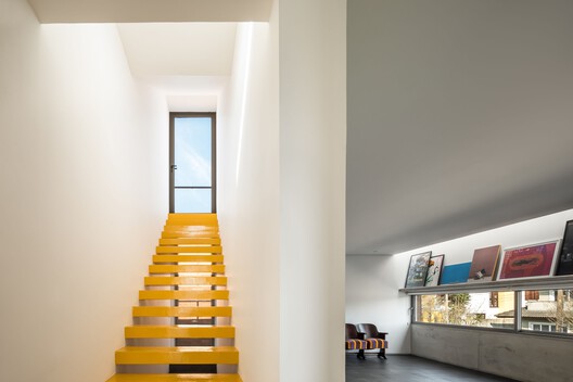 Casas AV+2F / Arquea Arquitetos - Fotografia de Interiores, Escada, Madeira