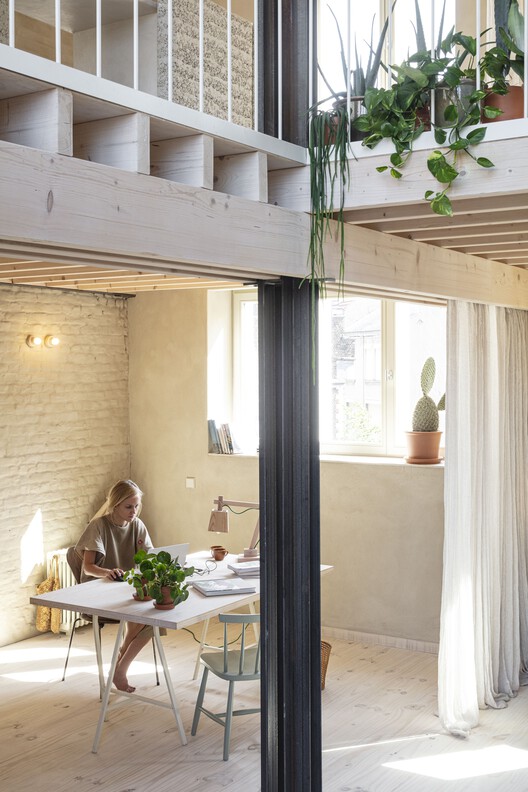 Karper Building Renovation / hé! architectuur - Interior Photography, Dining room, Wood, Chair, Stairs, Beam