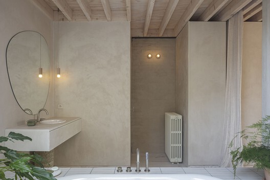 Karper Building Renovation / hé! architectuur - Interior Photography, Bathroom, Sink, Lighting