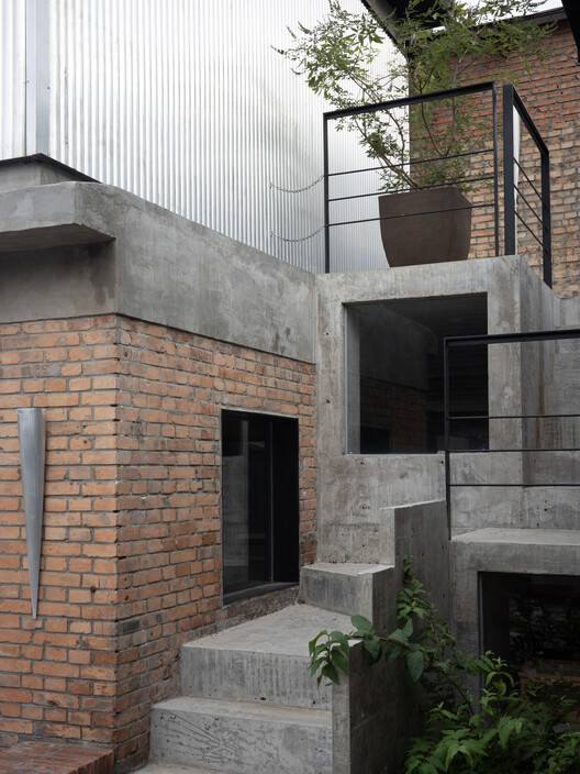 The Wind H Art Center (Phase II&Phase III) / Jin Qiuye Studio - Exterior Photography, Stairs, Brick, Concrete