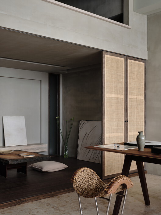 House FC / fws_work - Interior Photography, Wood, Lighting, Table, Chair