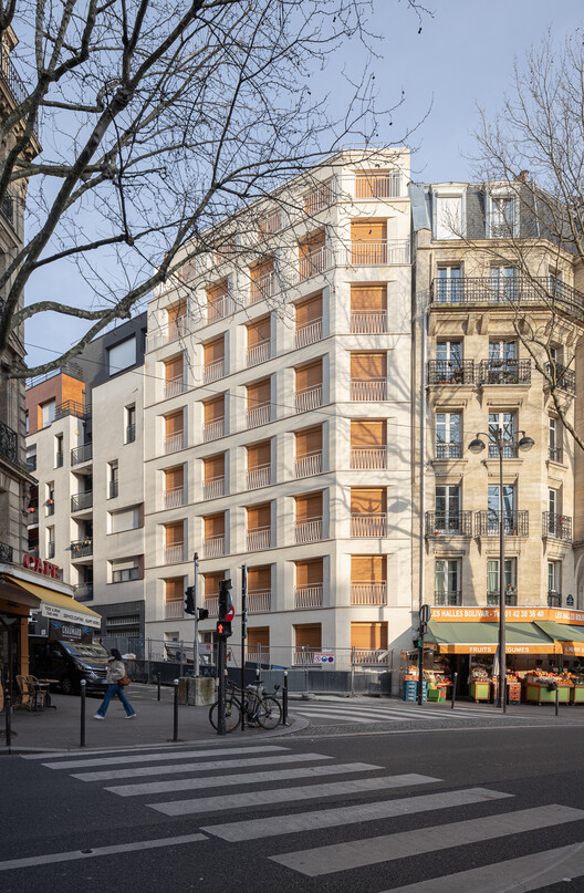 Pradrier 15 Housing Units / mobile architectural office - Exterior Photography, Facade, Concrete, Balcony